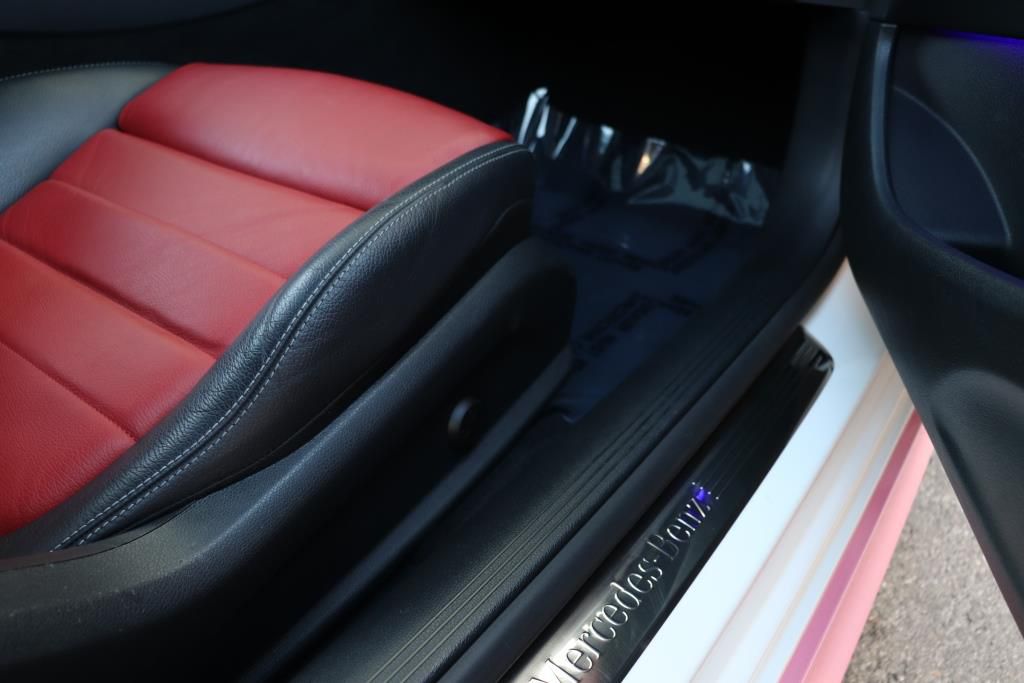 Photo 29 of this MERCEDES-BENZ E-CLASS E450