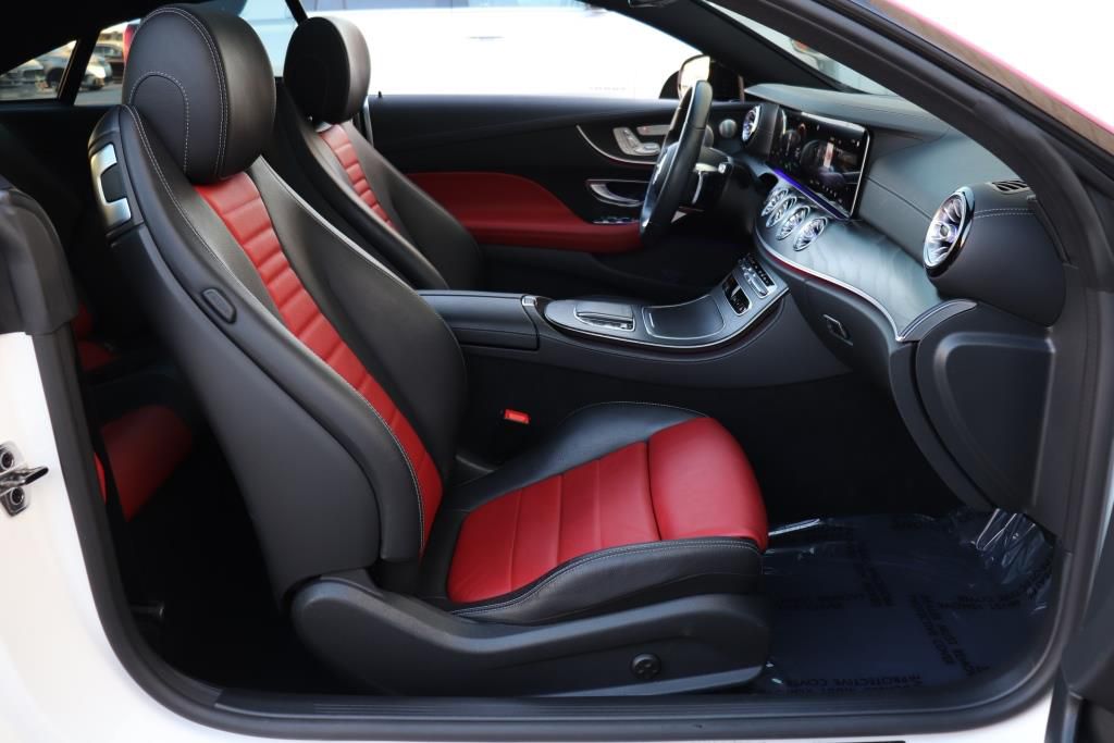 Photo 30 of this MERCEDES-BENZ E-CLASS E450
