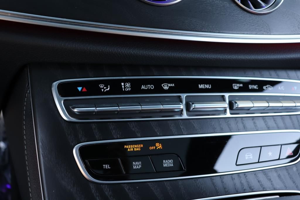 Photo 62 of this MERCEDES-BENZ E-CLASS E450
