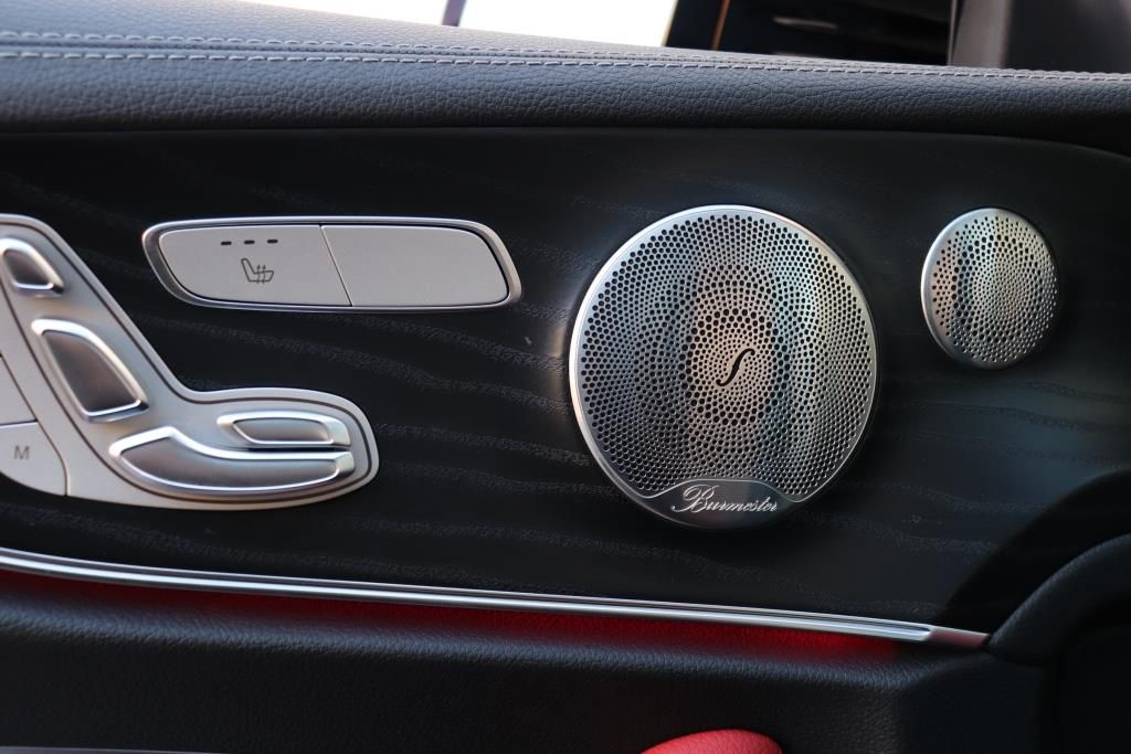 Photo 63 of this MERCEDES-BENZ E-CLASS E450