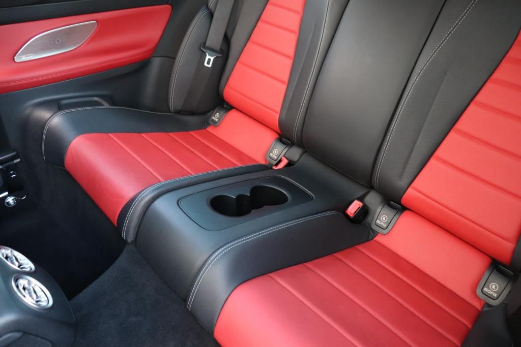 Photo 67 of this MERCEDES-BENZ E-CLASS E450