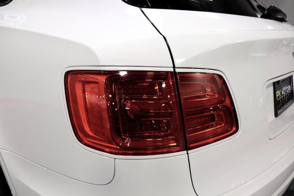 Photo 5 of this BENTLEY  W12 BENTAYGA