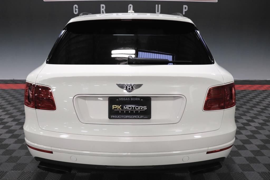 Photo 7 of this BENTLEY  W12 BENTAYGA