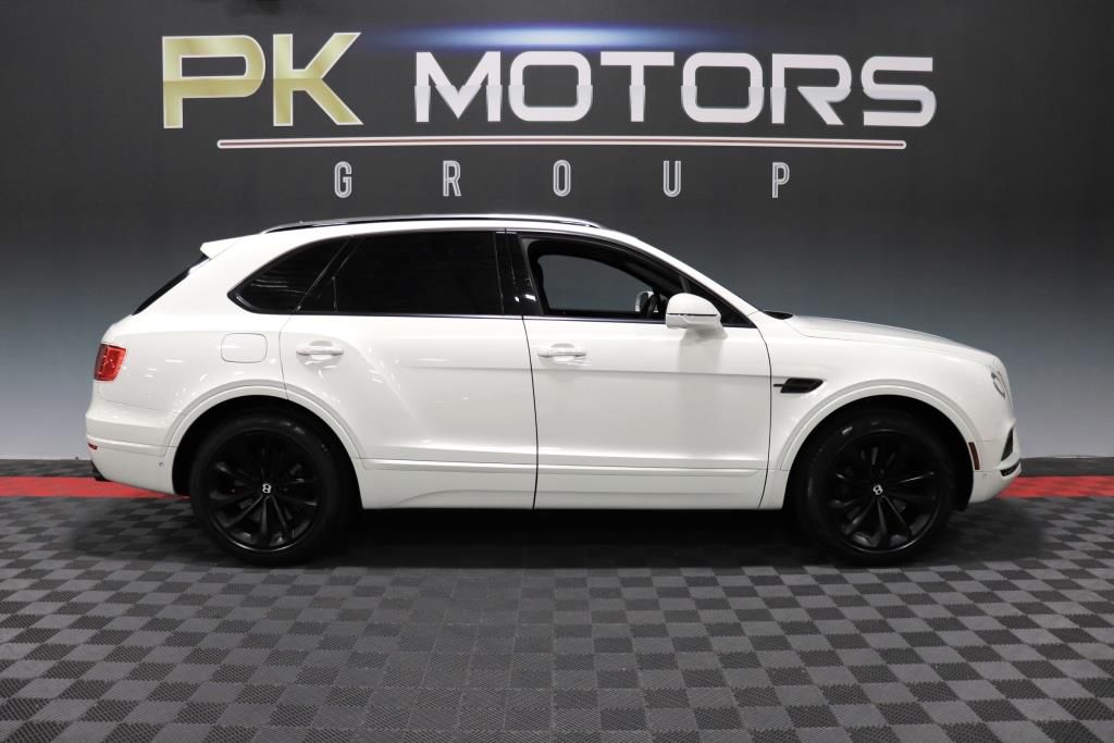 Photo 10 of this BENTLEY  W12 BENTAYGA