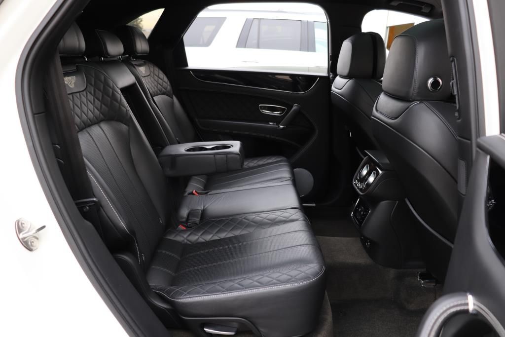Photo 32 of this BENTLEY  W12 BENTAYGA
