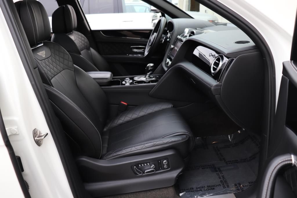 Photo 36 of this BENTLEY  W12 BENTAYGA