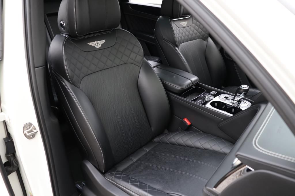Photo 37 of this BENTLEY  W12 BENTAYGA