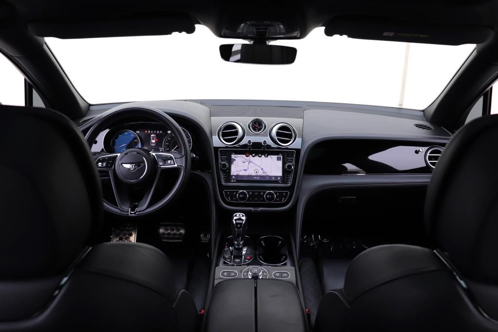 Photo 38 of this BENTLEY  W12 BENTAYGA