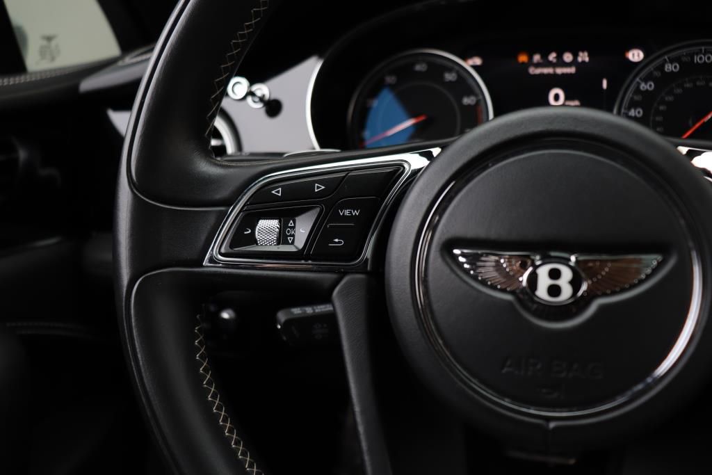 Photo 45 of this BENTLEY  W12 BENTAYGA