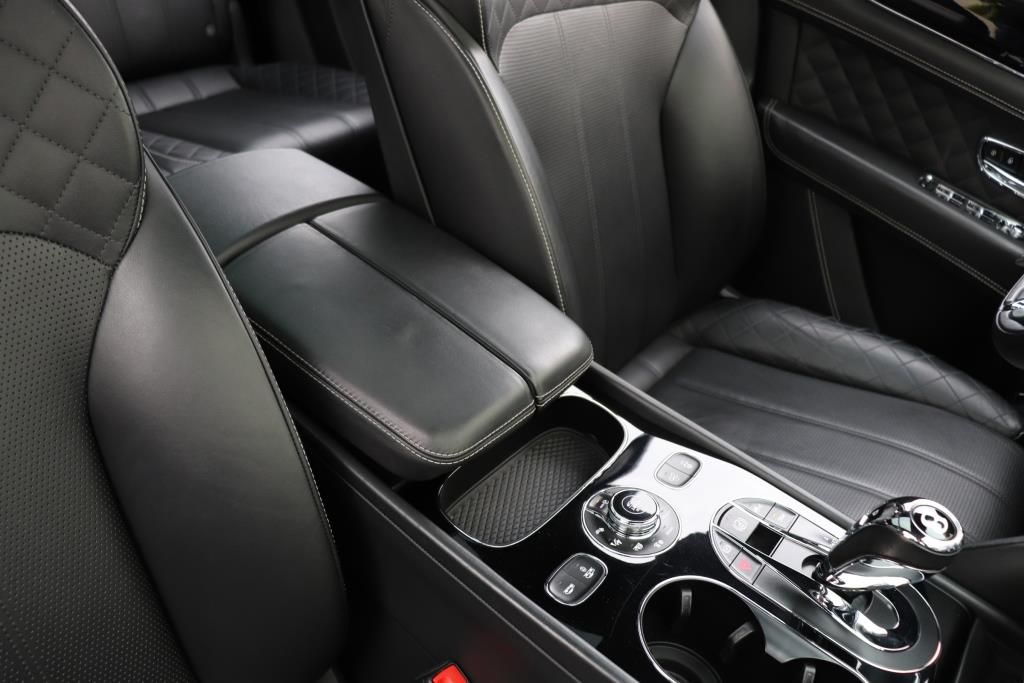 Photo 58 of this BENTLEY  W12 BENTAYGA