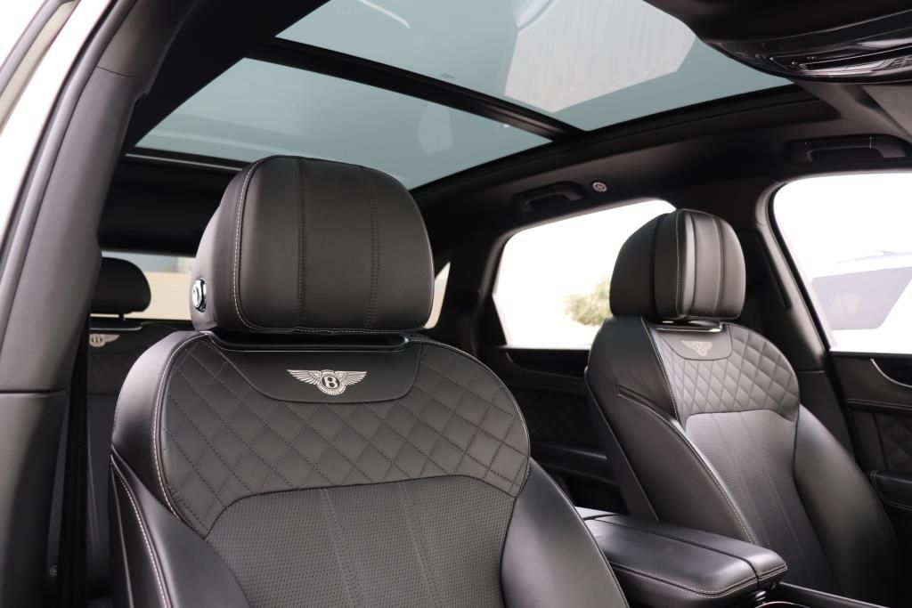 Photo 67 of this BENTLEY  W12 BENTAYGA
