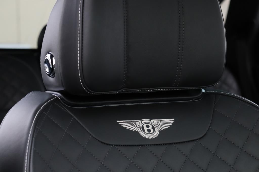 Photo 71 of this BENTLEY  W12 BENTAYGA