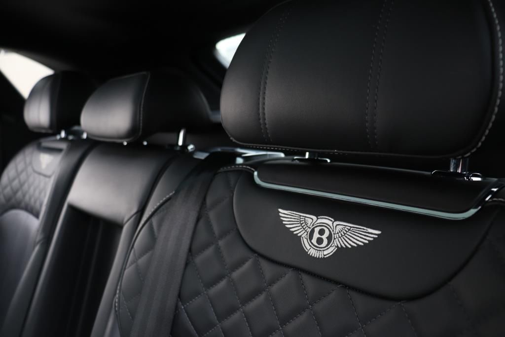 Photo 72 of this BENTLEY  W12 BENTAYGA