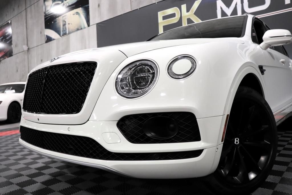 Photo 81 of this BENTLEY  W12 BENTAYGA