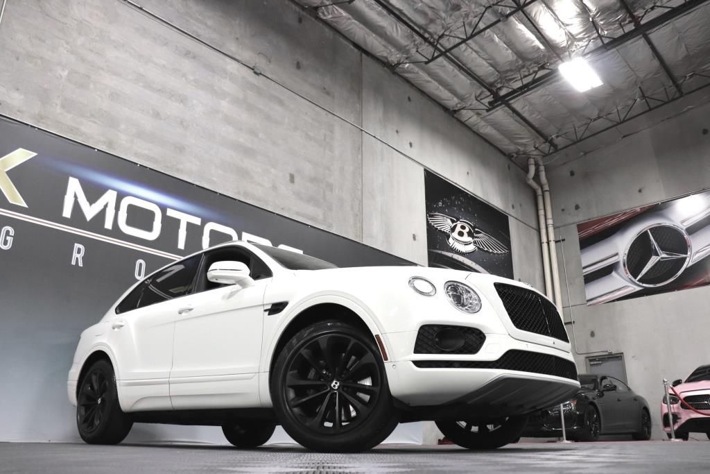 Photo 84 of this BENTLEY  W12 BENTAYGA