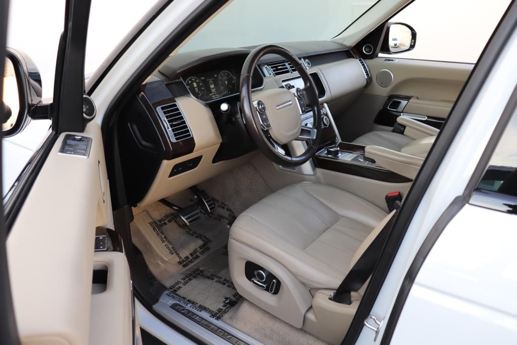 Photo 16 of this LAND ROVER RANGE ROVER LWB
