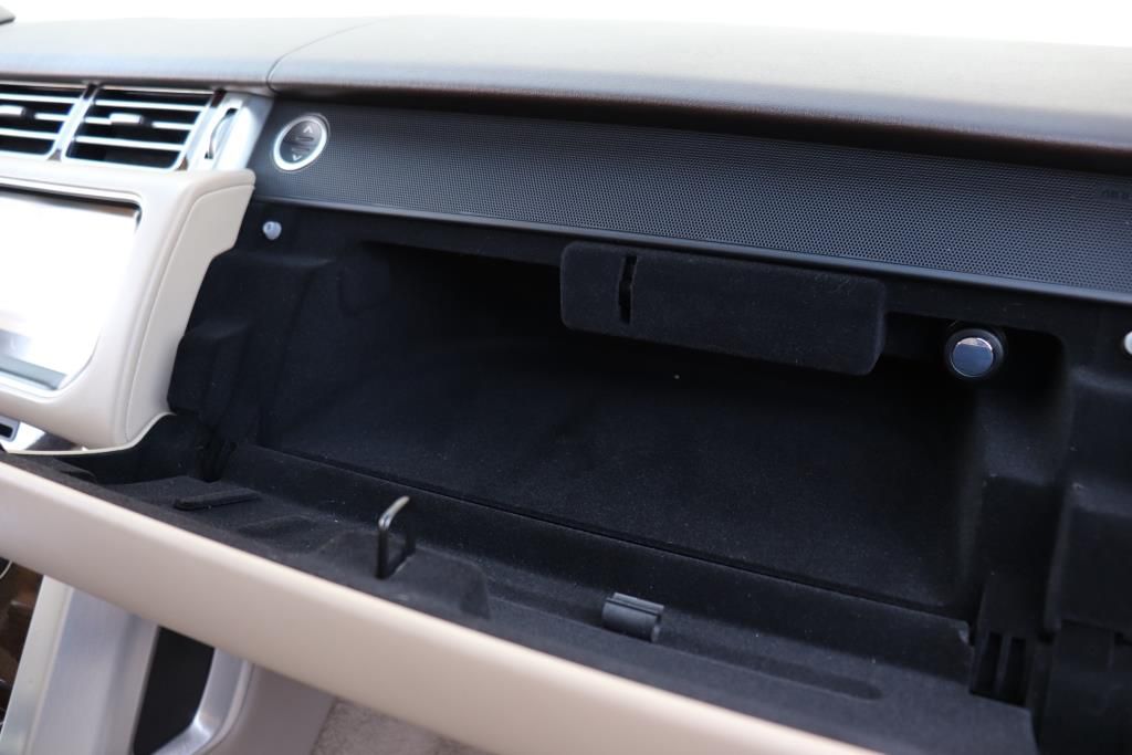 Photo 53 of this LAND ROVER RANGE ROVER LWB