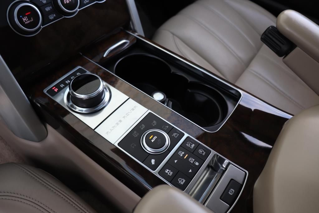 Photo 60 of this LAND ROVER RANGE ROVER LWB