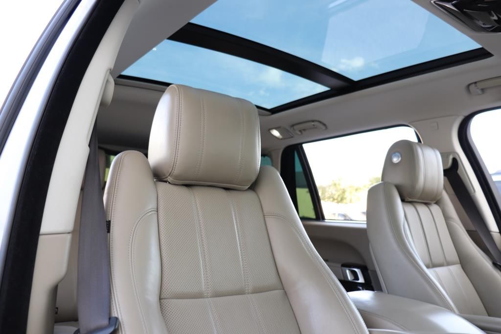 Photo 64 of this LAND ROVER RANGE ROVER LWB