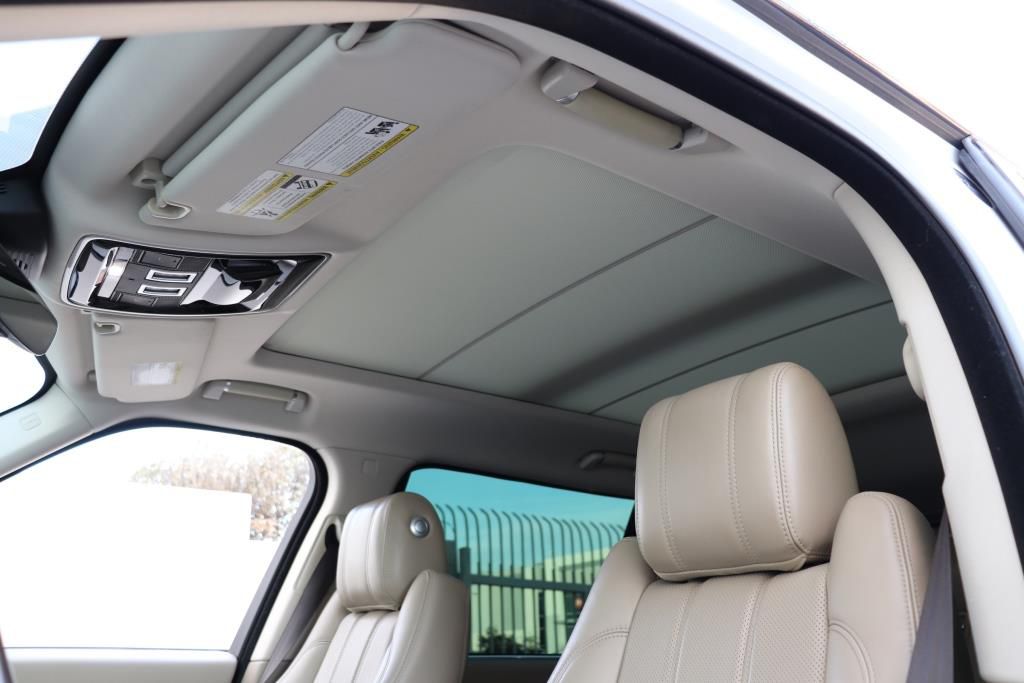 Photo 67 of this LAND ROVER RANGE ROVER LWB