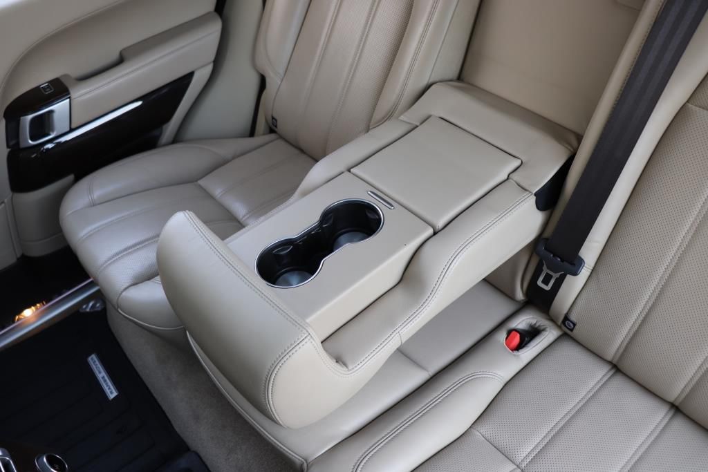 Photo 68 of this LAND ROVER RANGE ROVER LWB
