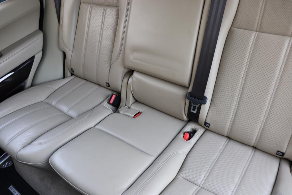 Photo 70 of this LAND ROVER RANGE ROVER LWB