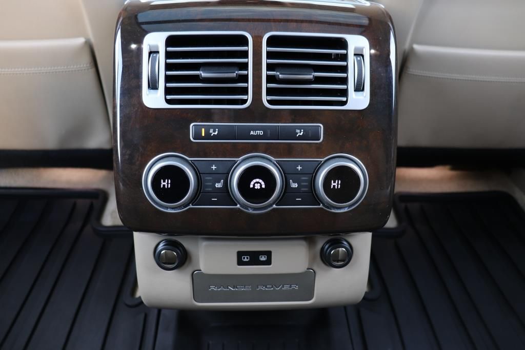Photo 71 of this LAND ROVER RANGE ROVER LWB