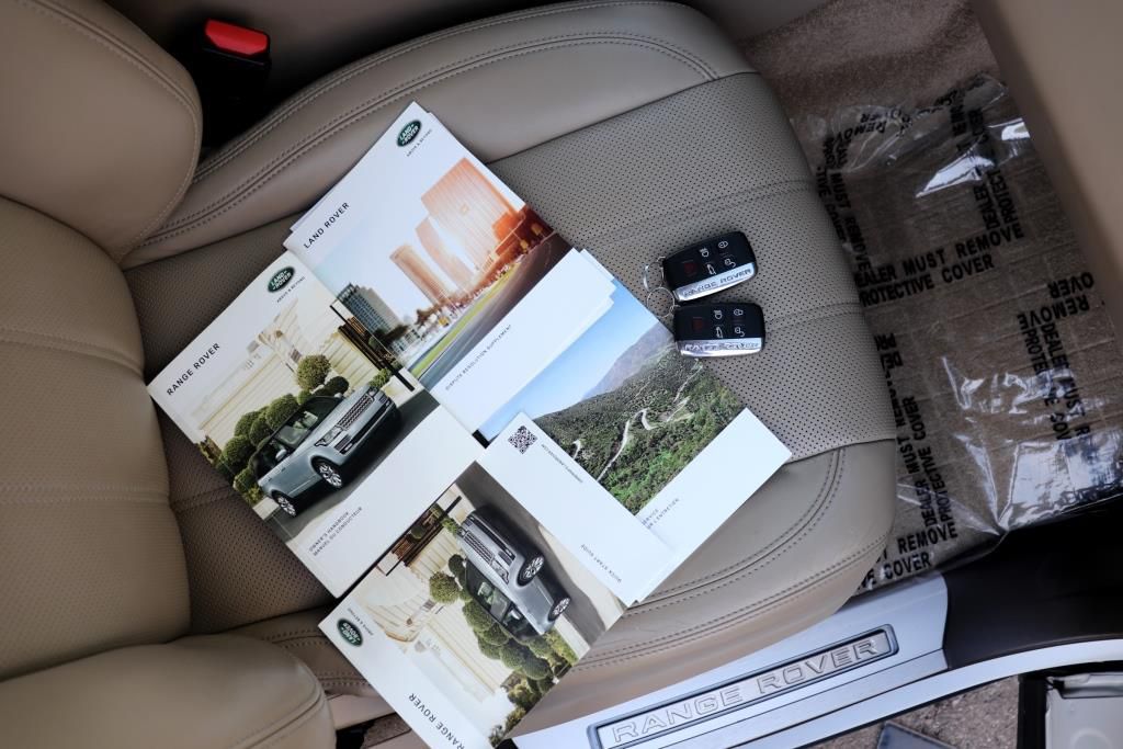 Photo 99 of this LAND ROVER RANGE ROVER LWB