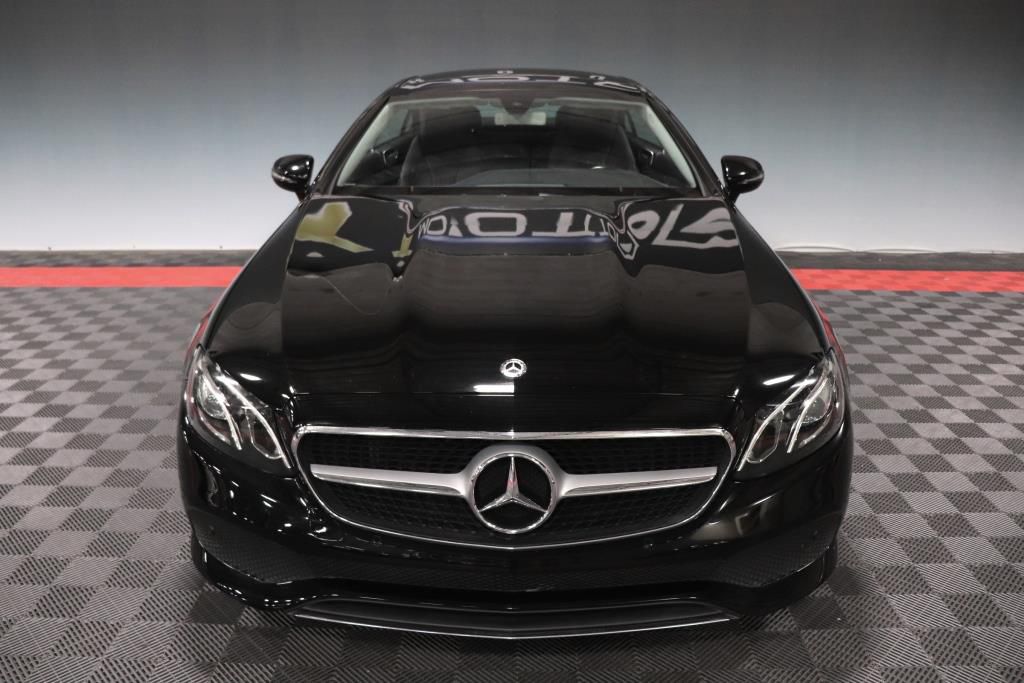 Photo 12 of this MERCEDES-BENZ E-CLASS E400