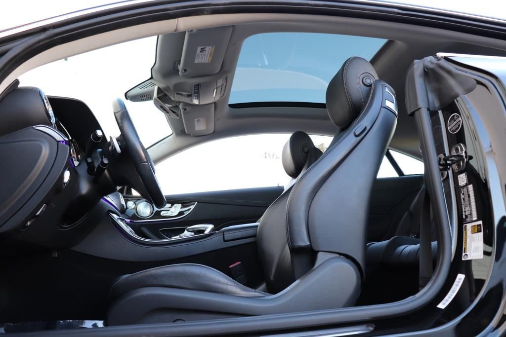 Photo 40 of this MERCEDES-BENZ E-CLASS E400