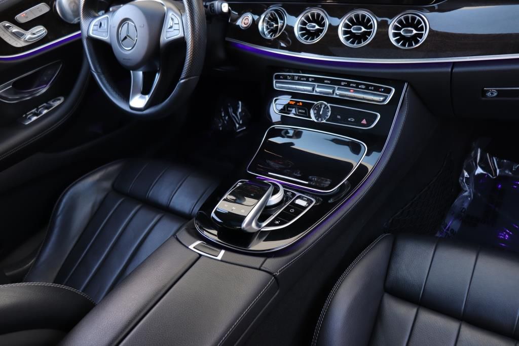 Photo 56 of this MERCEDES-BENZ E-CLASS E400