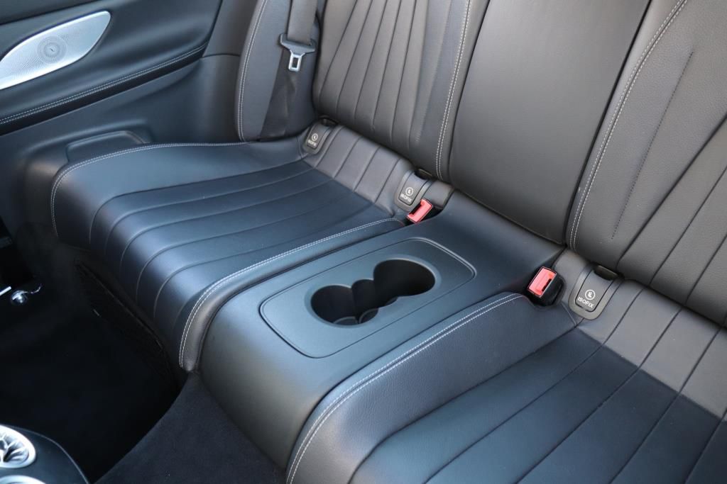 Photo 65 of this MERCEDES-BENZ E-CLASS E400