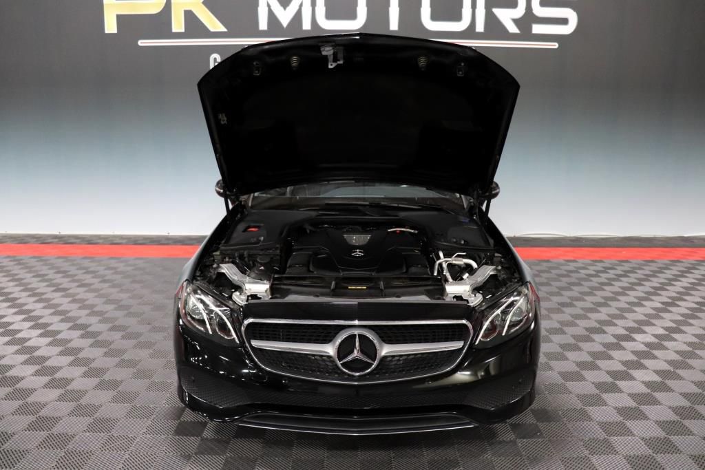 Photo 80 of this MERCEDES-BENZ E-CLASS E400