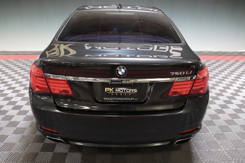 Photo 6 of this BMW 750LI XDRIVE