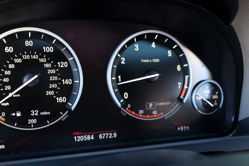Photo 35 of this BMW 750LI XDRIVE
