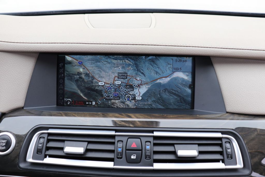 Photo 38 of this BMW 750LI XDRIVE