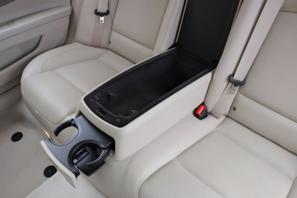 Photo 50 of this BMW 750LI XDRIVE