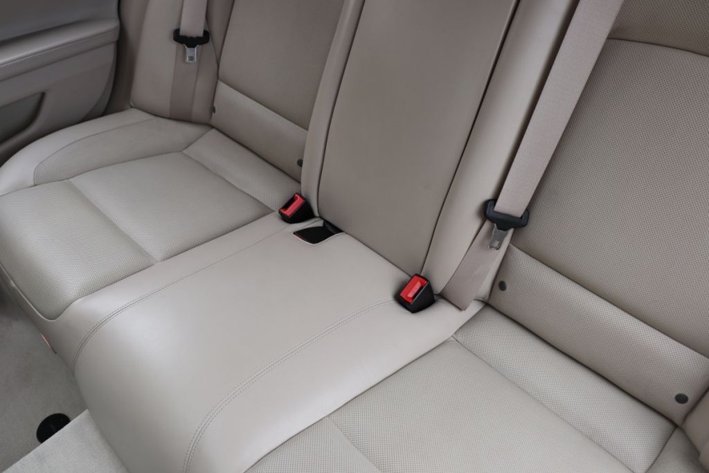 Photo 51 of this BMW 750LI XDRIVE