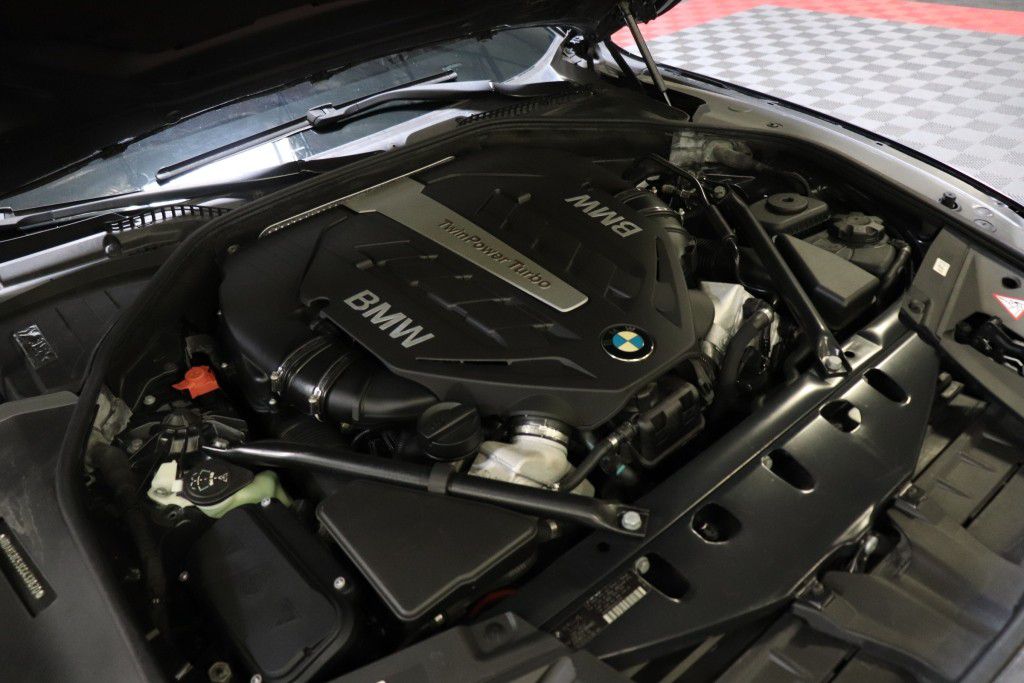 Photo 66 of this BMW 750LI XDRIVE