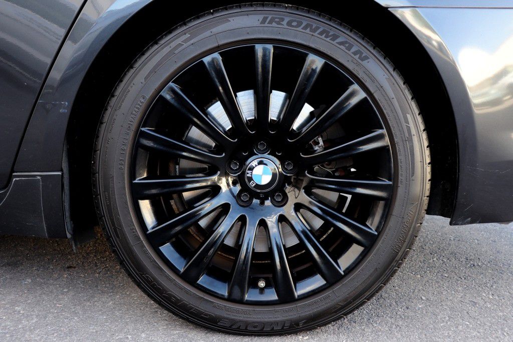 Photo 70 of this BMW 750LI XDRIVE