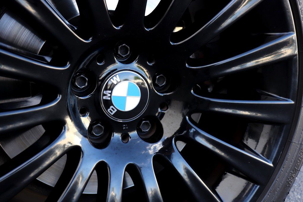 Photo 71 of this BMW 750LI XDRIVE