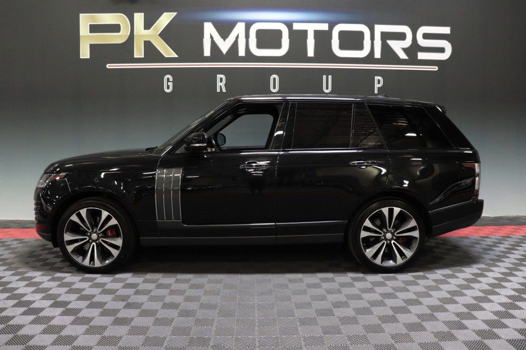Photo 3 of this LAND ROVER RANGE ROVER SV