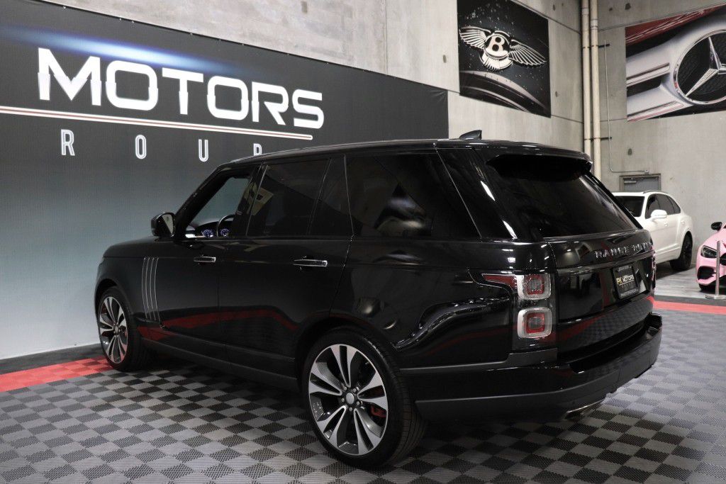 Photo 4 of this LAND ROVER RANGE ROVER SV