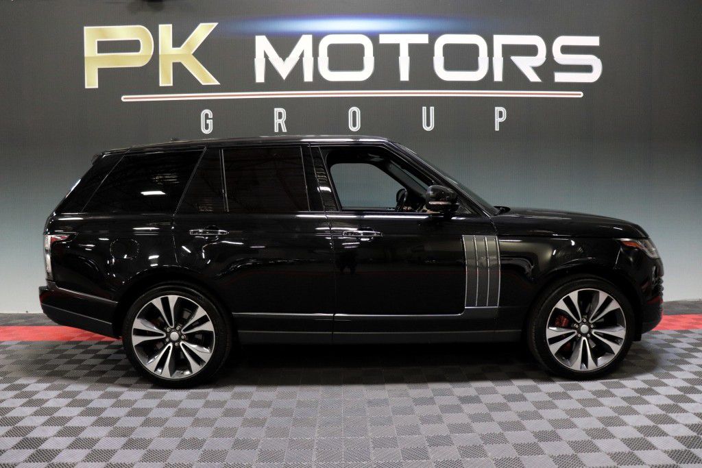 Photo 11 of this LAND ROVER RANGE ROVER SV