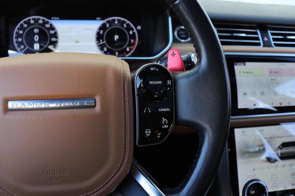Photo 47 of this LAND ROVER RANGE ROVER SV