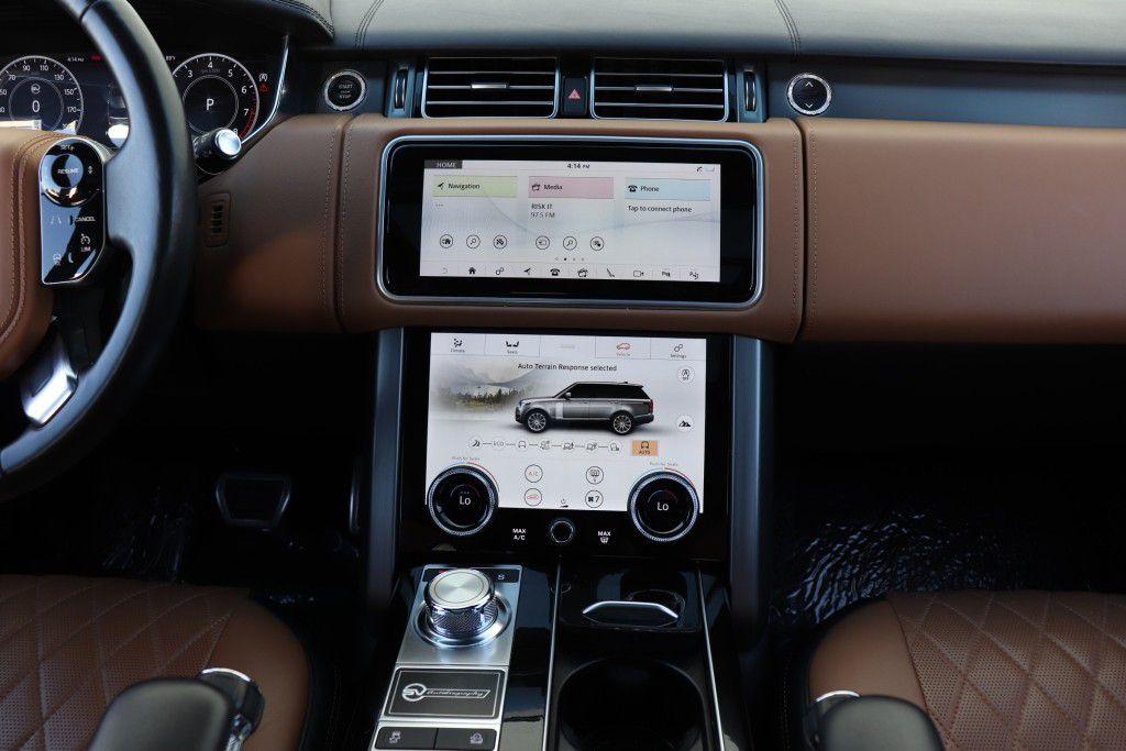 Photo 52 of this LAND ROVER RANGE ROVER SV