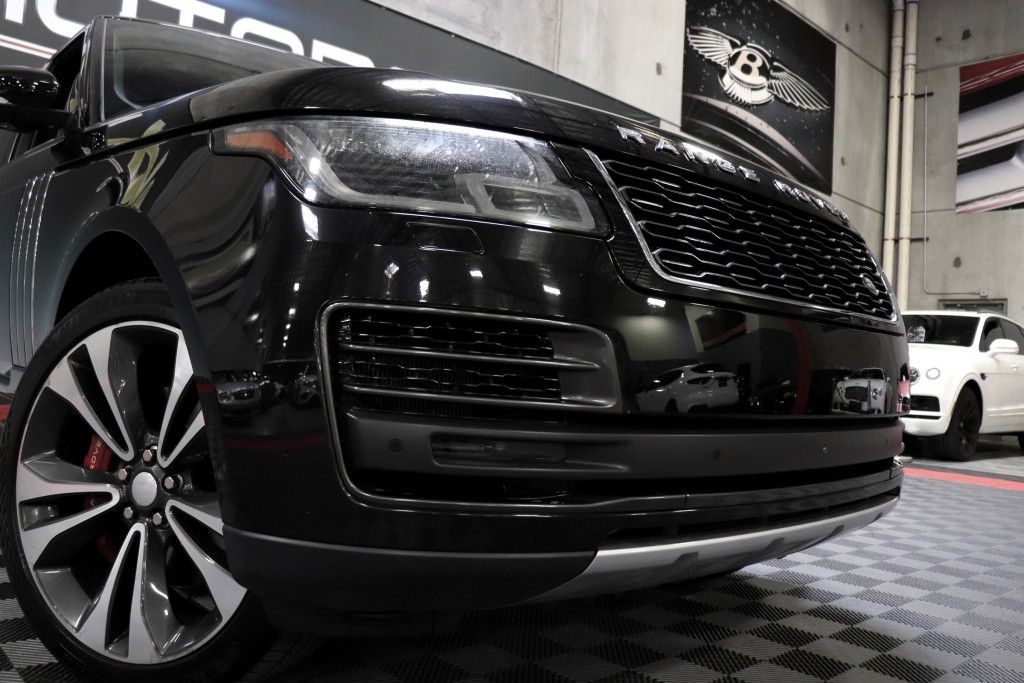 Photo 80 of this LAND ROVER RANGE ROVER SV
