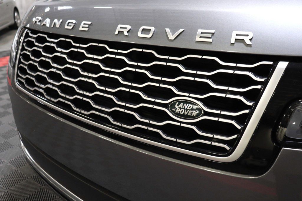 Photo 14 of this LAND ROVER RANGE ROVER HSE