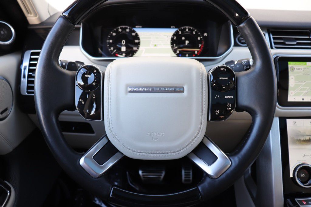 Photo 43 of this LAND ROVER RANGE ROVER HSE