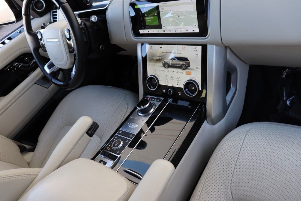 Photo 58 of this LAND ROVER RANGE ROVER HSE